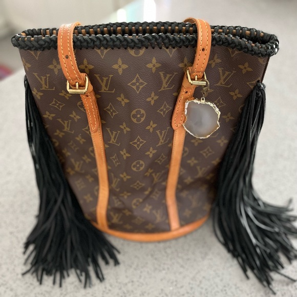 Louis Vuitton unique and customized by Vintage Boho Bags on Instagram. - Picture 5 of 10